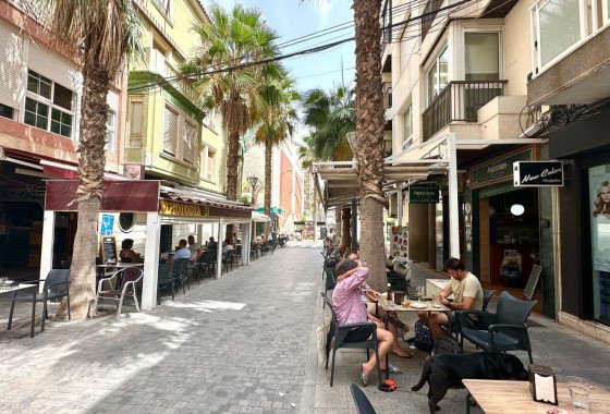 Sprzedaż - Apartament mieszkanie -
Torrevieja - torrevieja