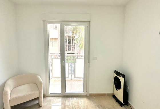 Sprzedaż - Apartament mieszkanie -
Torrevieja - torrevieja