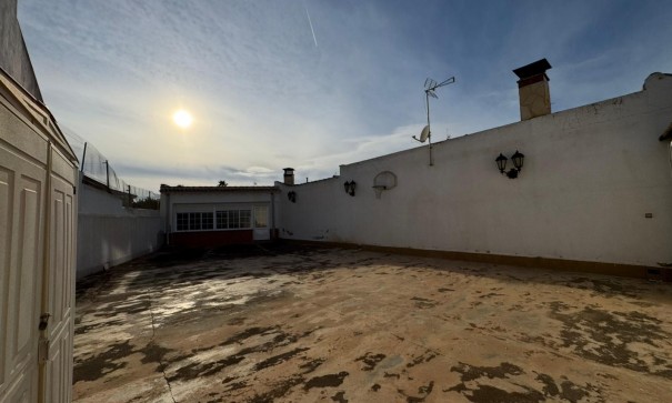 Sale - Town house -
Los Montesinos