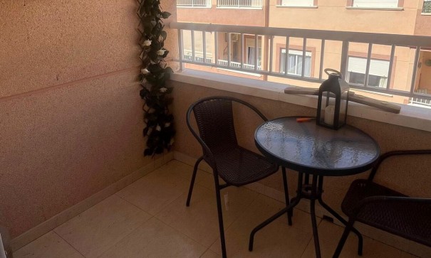 Resale - Wohnung Appartement -
Algorfa