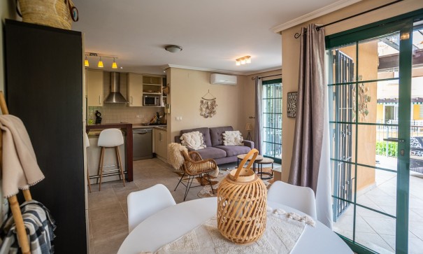 Återförsäljning - Radhus -
Torrevieja - LOS BALCONES - LOS ALTOS