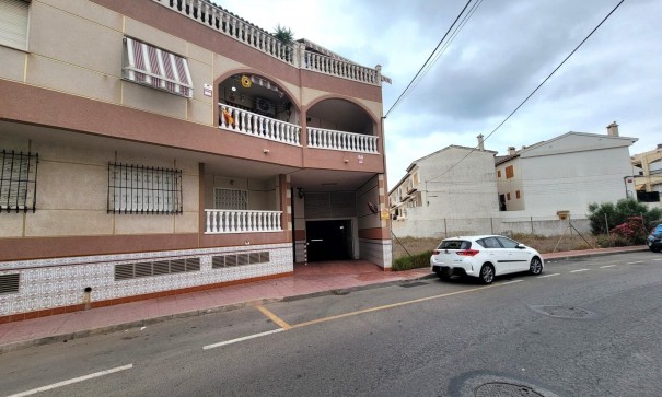 Herverkoop - Apartement Flat -
Torrevieja - Playa de los Locos