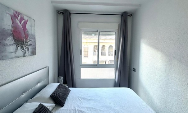 Sale - Apartment Flat -
Torrevieja - Acequion