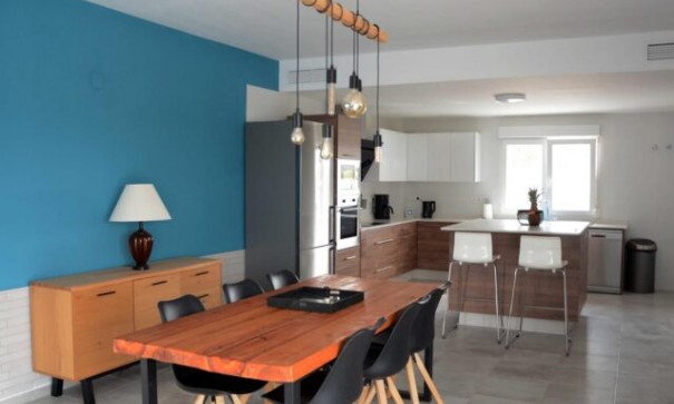 Sale - Detached Villa -
Macisvenda