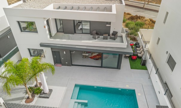 Sprzedaż - Willa wolnostojąca -
Algorfa