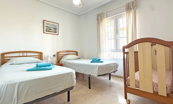 Återförsäljning - Lägenhet lägenhet -
Orihuela Costa - Villamartín