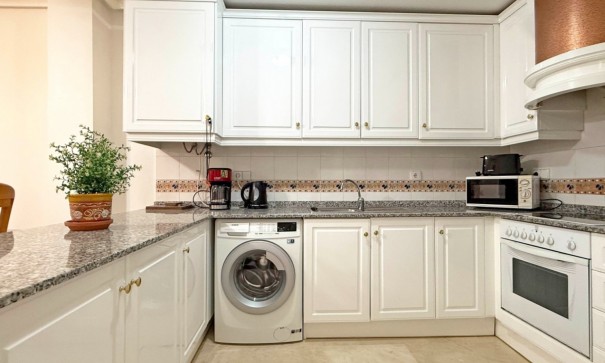 Återförsäljning - Lägenhet lägenhet -
Orihuela Costa - Villamartín