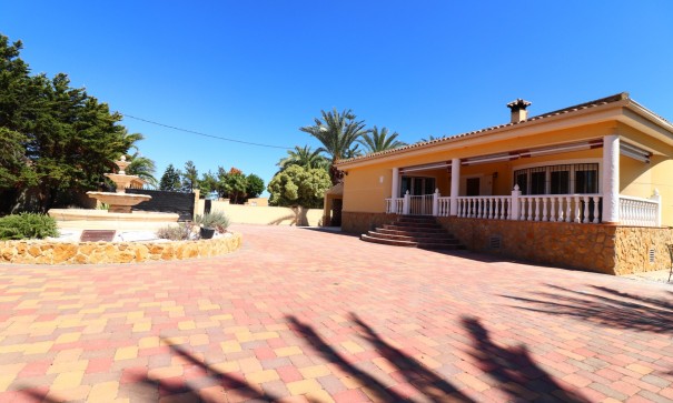 Sale - Finca Country Property -
Catral - Catral - Country