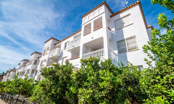 Återförsäljning - Lägenhet lägenhet -
Orihuela - Villamartin