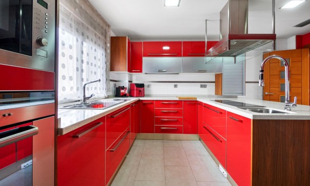 Återförsäljning - Fristående villa -
Rojales