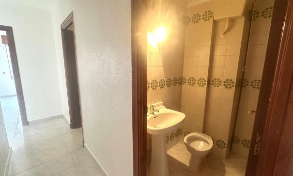 Sale - Apartment Flat -
Torrevieja - Estacion de autobuses