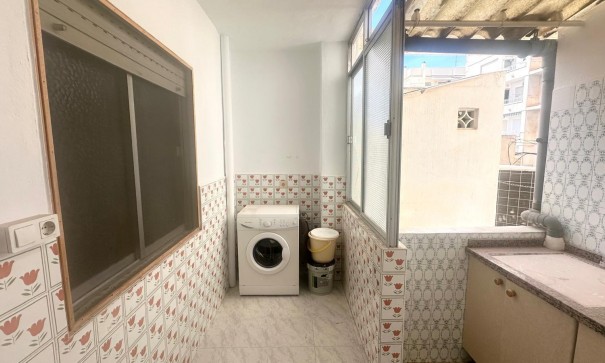 Sale - Apartment Flat -
Torrevieja - Estacion de autobuses