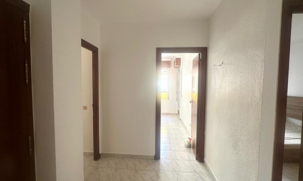 Sale - Apartment Flat -
Torrevieja - Estacion de autobuses