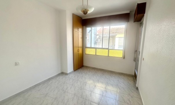 Sale - Apartment Flat -
Torrevieja - Estacion de autobuses
