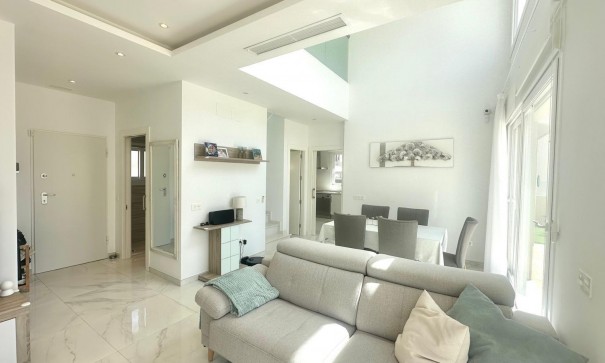 Sprzedaż - Willa wolnostojąca -
Torrevieja - Miramar - Torre del Moro