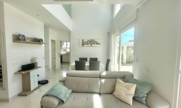 Sprzedaż - Willa wolnostojąca -
Torrevieja - Miramar - Torre del Moro