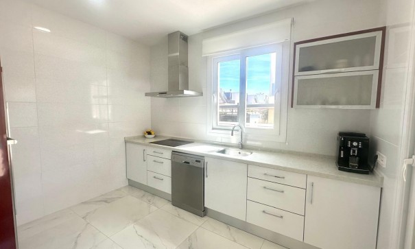 Sprzedaż - Willa wolnostojąca -
Torrevieja - Miramar - Torre del Moro