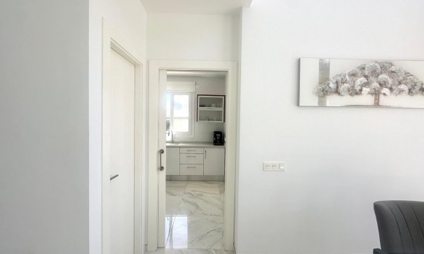 Sprzedaż - Willa wolnostojąca -
Torrevieja - Miramar - Torre del Moro