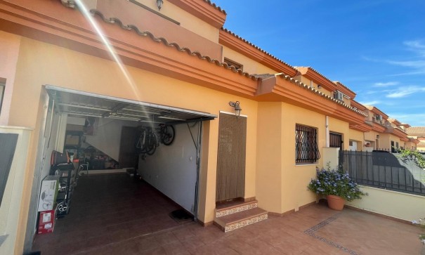 Sprzedaż - Dom miejski -
Pinoso - Pinoso Alicante