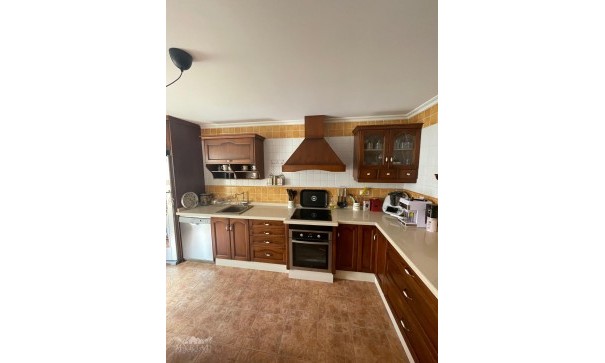 Sprzedaż - Dom miejski -
Pinoso - Pinoso Alicante