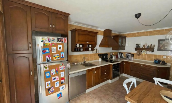 Sprzedaż - Dom miejski -
Pinoso - Pinoso Alicante