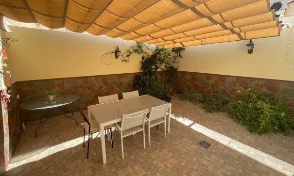 Sprzedaż - Dom miejski -
Pinoso - Pinoso Alicante