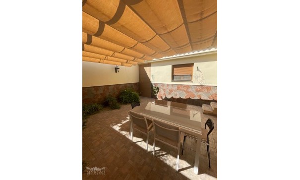 Sprzedaż - Dom miejski -
Pinoso - Pinoso Alicante