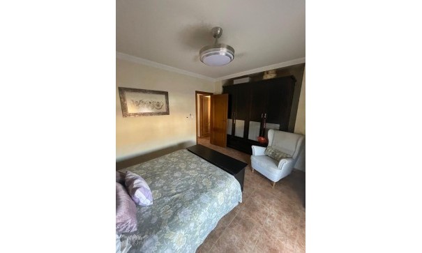 Sprzedaż - Dom miejski -
Pinoso - Pinoso Alicante