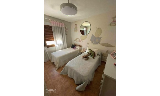 Sprzedaż - Dom miejski -
Pinoso - Pinoso Alicante