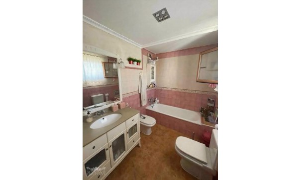 Sprzedaż - Dom miejski -
Pinoso - Pinoso Alicante