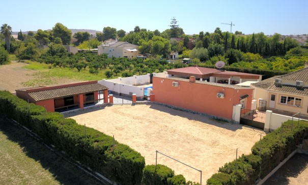 Videresalg - Finca landejendom -
Heredades - Heredades - Country