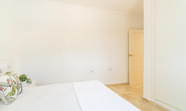 Återförsäljning - Fristående villa -
Orihuela Costa - Villamartín-Las Filipinas