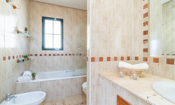 Återförsäljning - Fristående villa -
Orihuela Costa - Villamartín-Las Filipinas