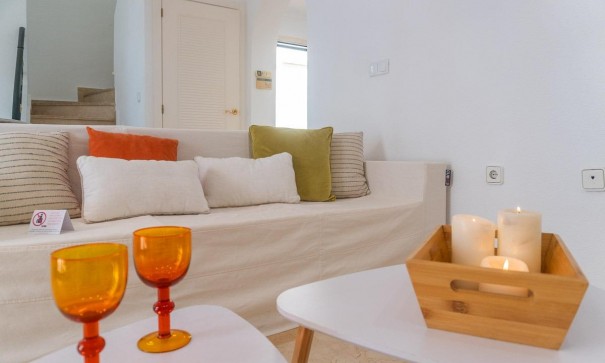 Återförsäljning - Fristående villa -
Orihuela Costa - Villamartín-Las Filipinas