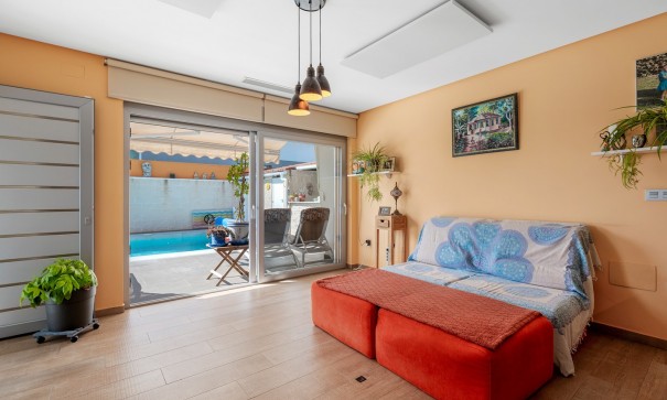 Revente - Villa Individuelle -
Benijofar