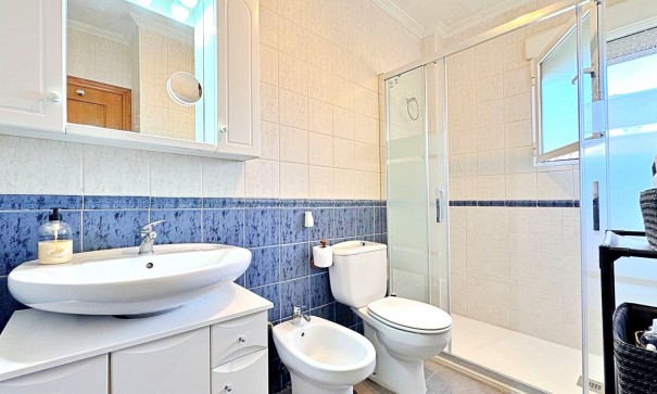 Återförsäljning - Radhus -
Orihuela Costa - La Campana