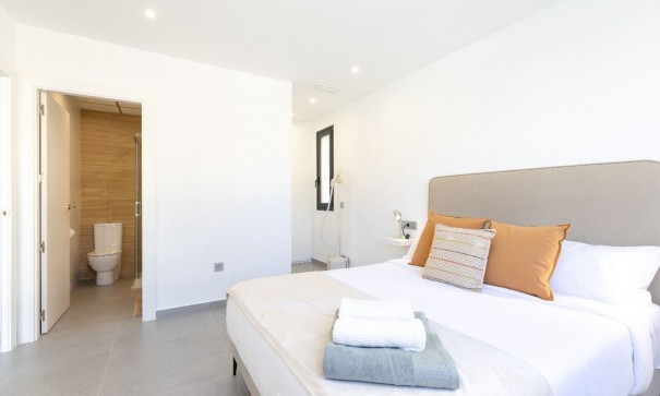 Sale - Detached Villa -
Algorfa - La Finca Golf