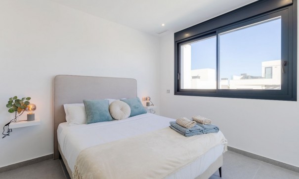 Sale - Detached Villa -
Algorfa - La Finca Golf