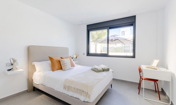 Sale - Detached Villa -
Algorfa - La Finca Golf