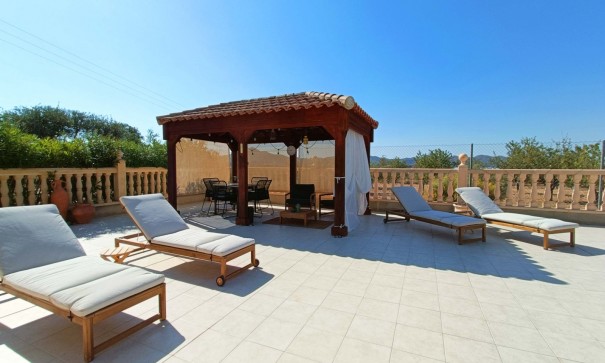 Sale - Detached Villa -
Macisvenda