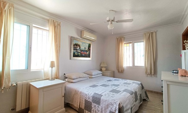 Sale - Detached Villa -
Macisvenda