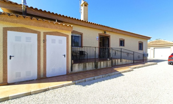 Sale - Detached Villa -
Macisvenda