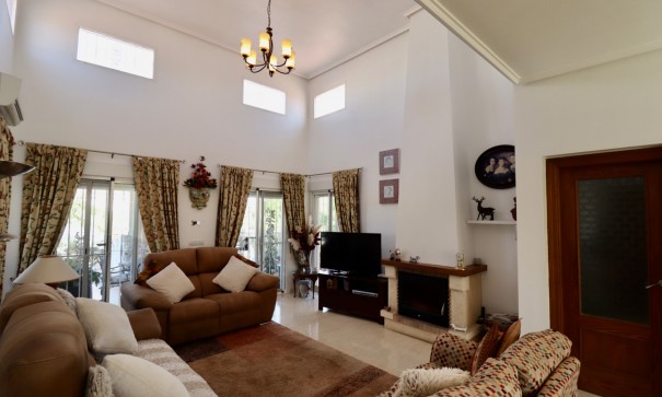 Resale - Finca Landgut -
Catral