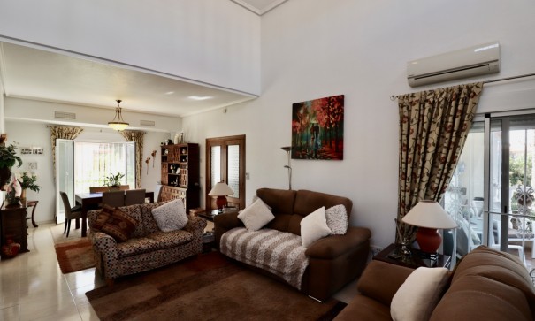 Resale - Finca Landgut -
Catral