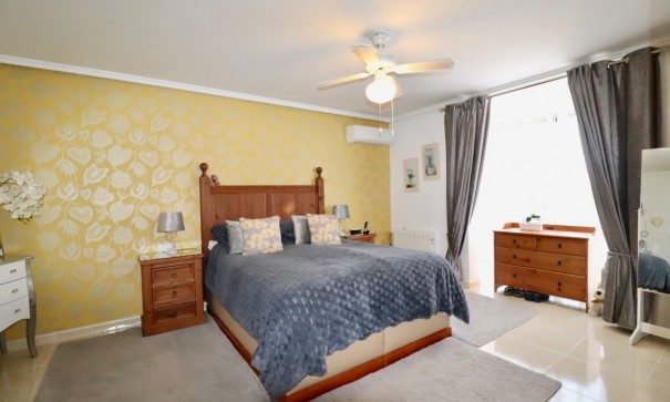 Resale - Finca Landgut -
Catral