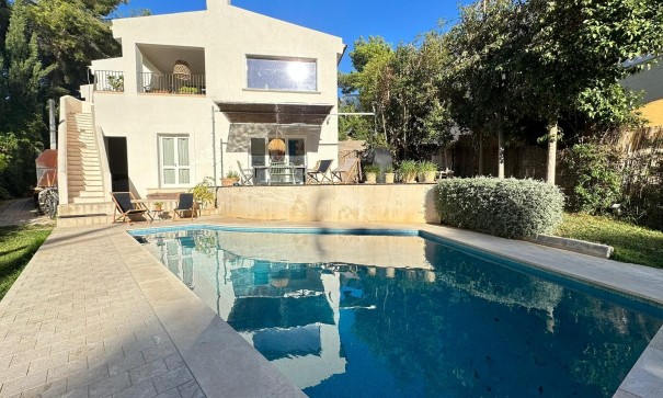 Återförsäljning - Fristående villa -
Costa de la Calma - Calvià