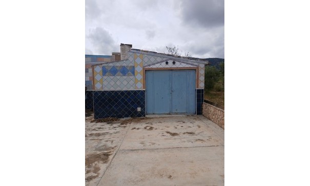 Herverkoop - Finca Landelijk pand -
Yecla