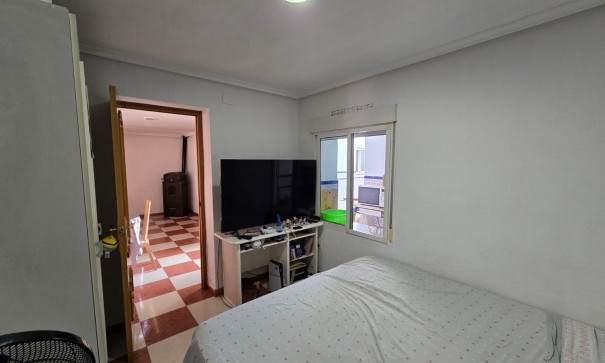 Videresalg - Byhus -
SAX