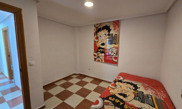 Videresalg - Byhus -
SAX