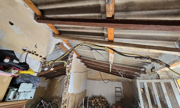 Videresalg - Byhus -
SAX